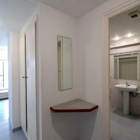 In Spain With Beachfront & Pool Access L'Estartit