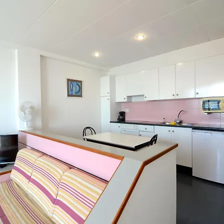 In Spain With Beachfront & Pool Access Holiday home