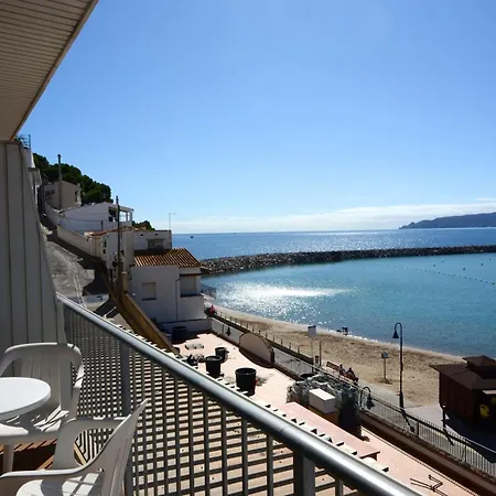 In Spain With Beachfront & Pool Access * L'Estartit