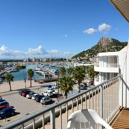 Holiday home In Spain With Beachfront & Pool Access *