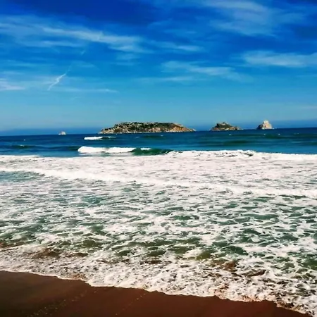 In Spain With Beachfront & Pool Access Holiday home L'Estartit
