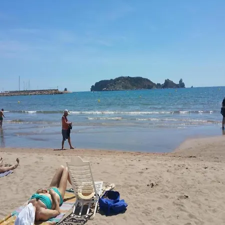 Holiday home In Spain With Beachfront & Pool Access L'Estartit