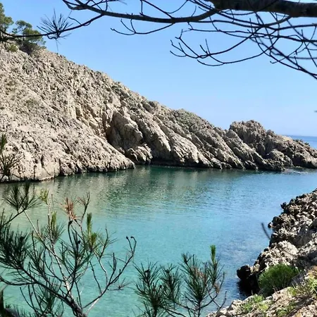 In Spain With Beachfront & Pool Access L'Estartit